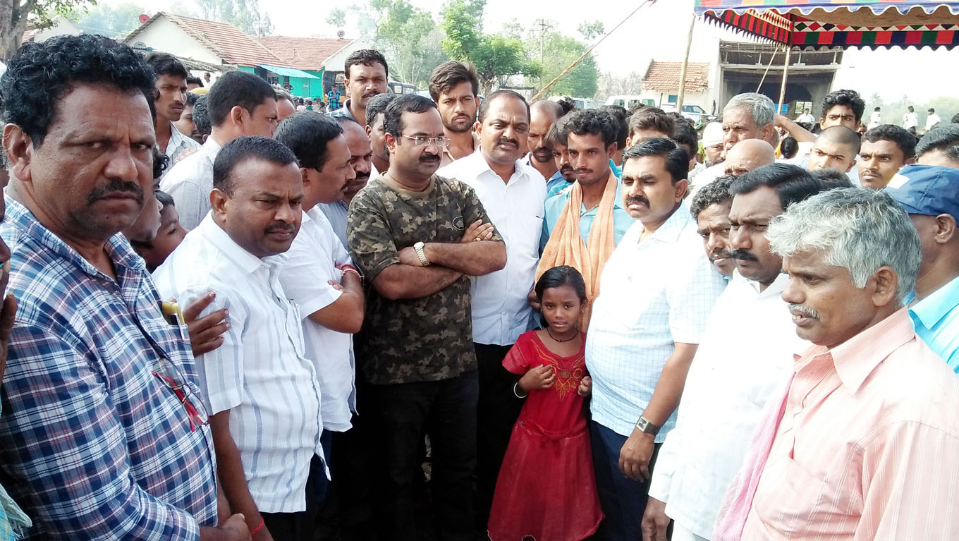 4 ಲಕ್ಷ ರೂ.ಪರಿಹಾರಕ್ಕೆ ಸೂಚನೆ: ಮಹೇಶ್